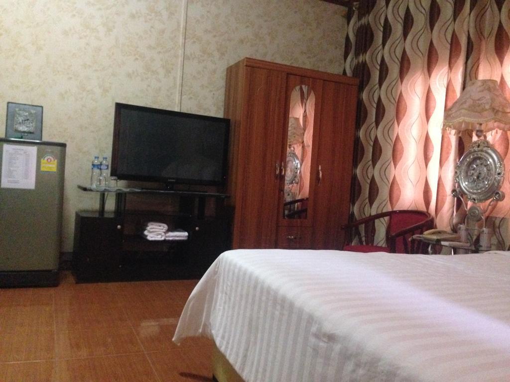 Mekong Sunshine Hotel Vientiane Exterior photo