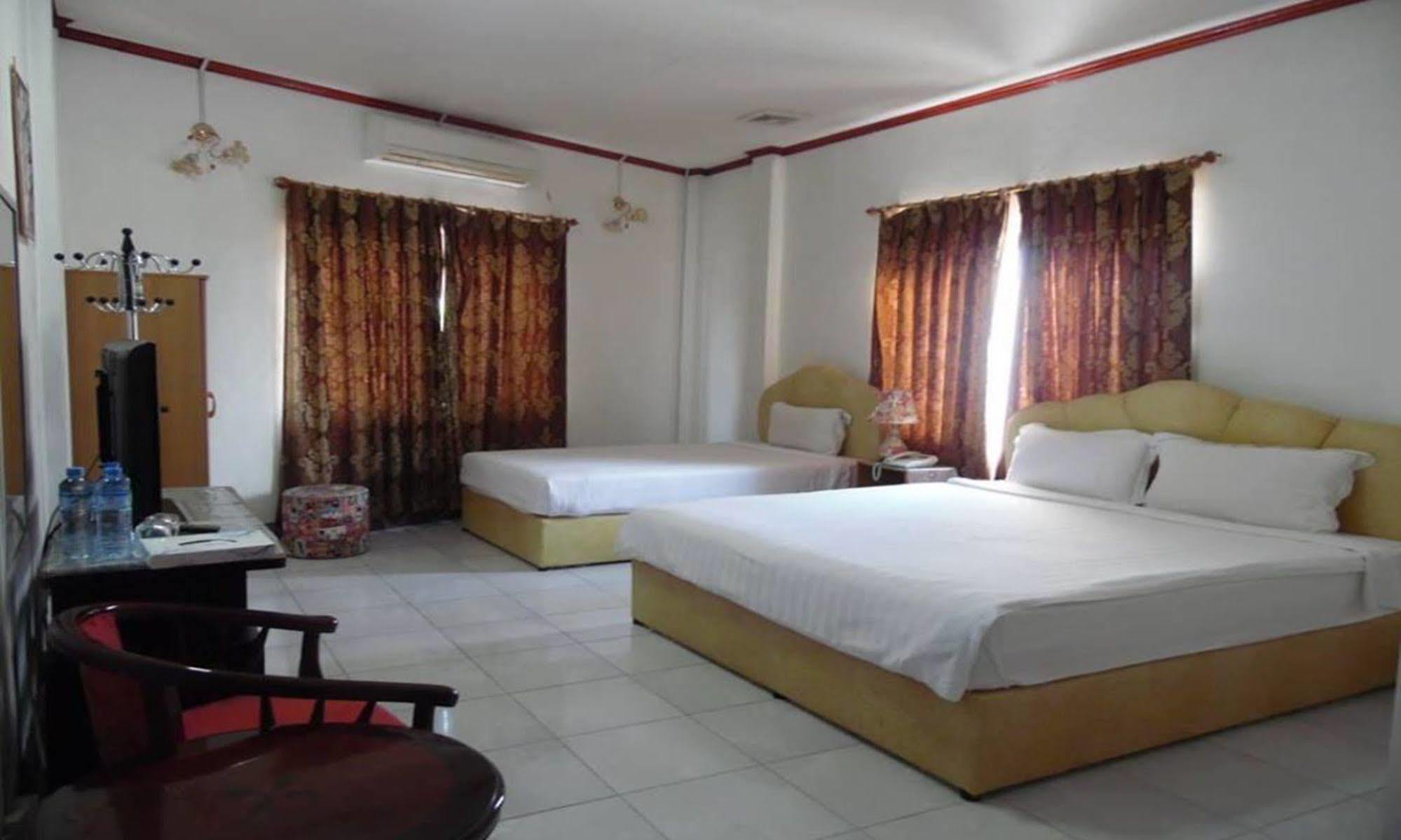 Mekong Sunshine Hotel Vientiane Exterior photo