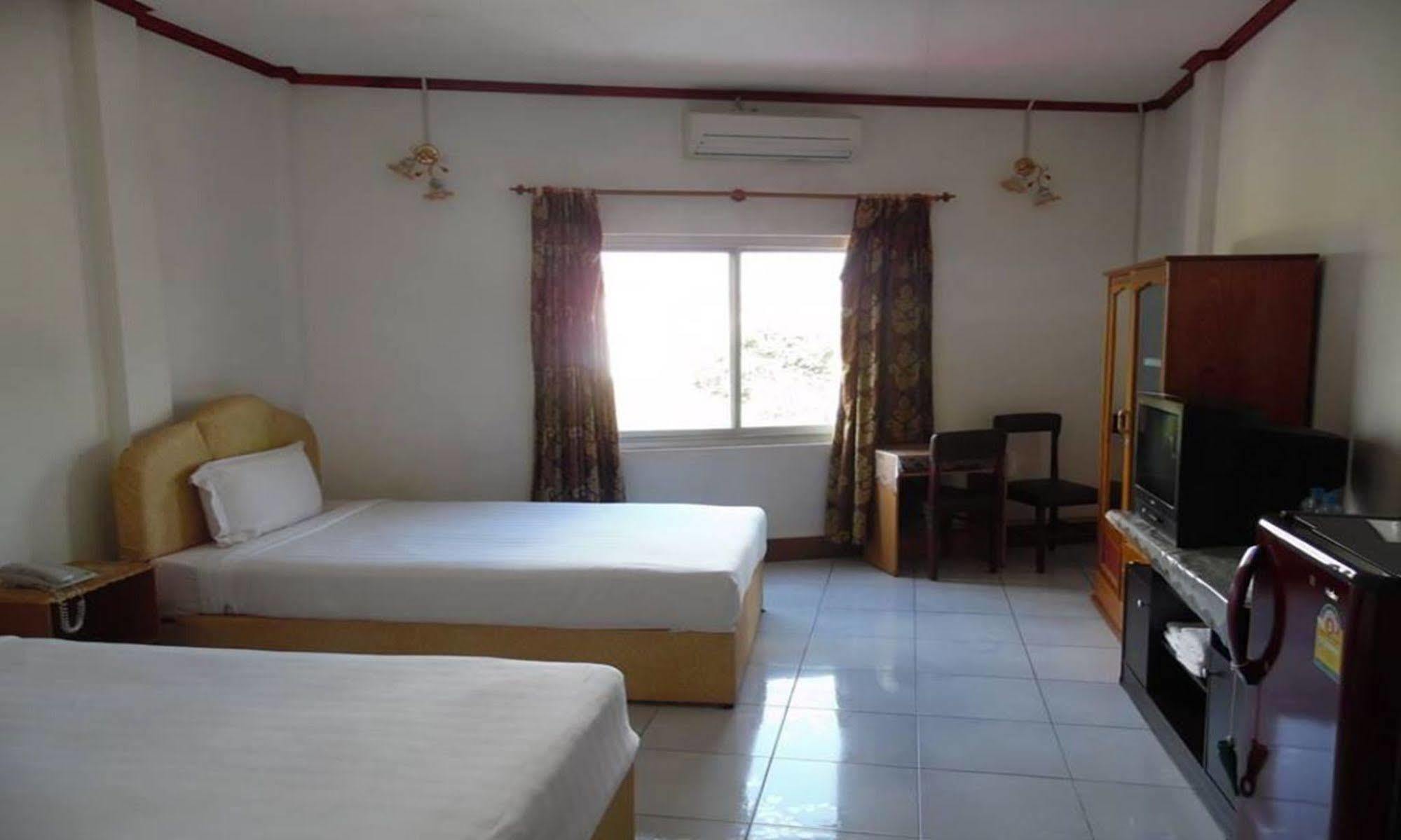 Mekong Sunshine Hotel Vientiane Exterior photo