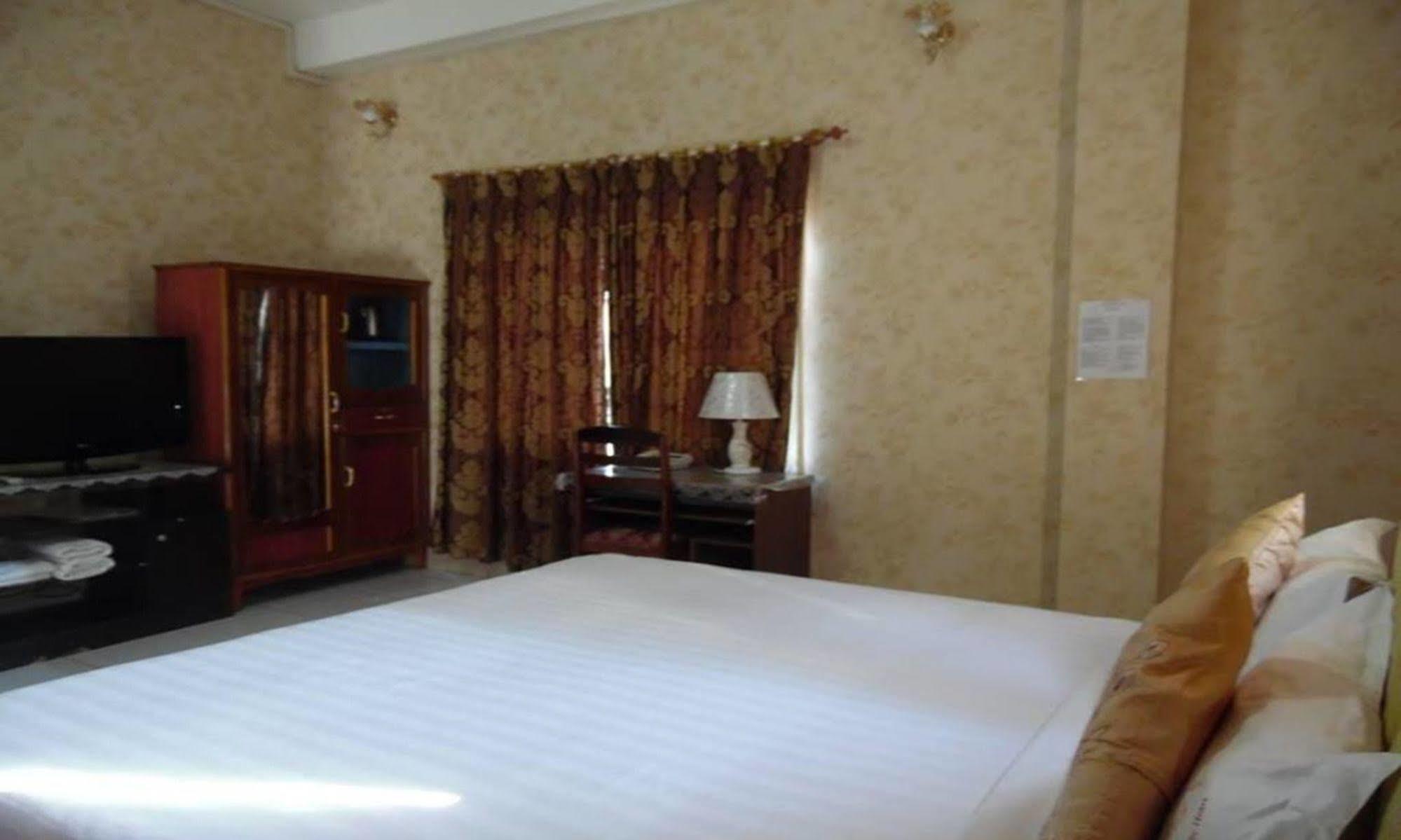 Mekong Sunshine Hotel Vientiane Exterior photo