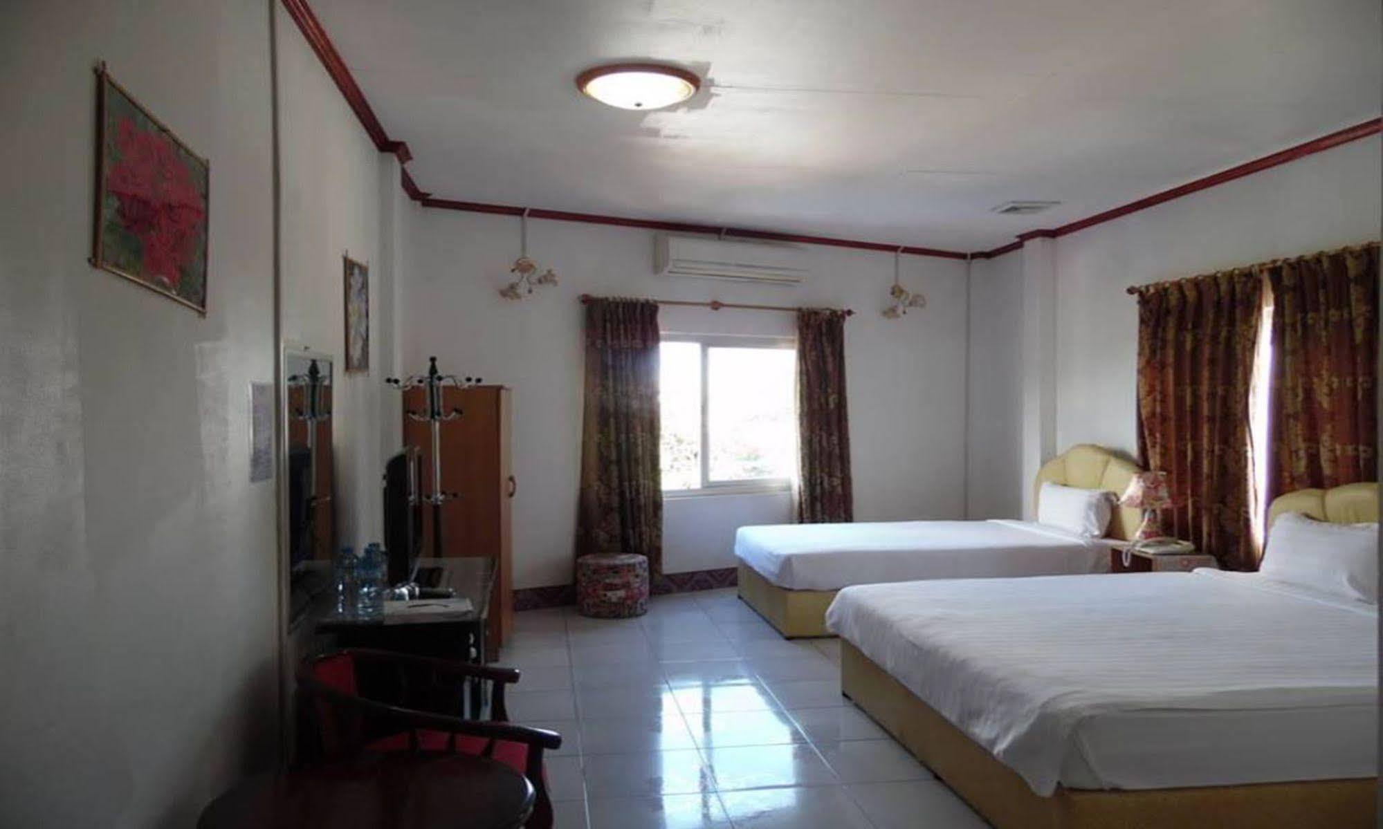 Mekong Sunshine Hotel Vientiane Exterior photo