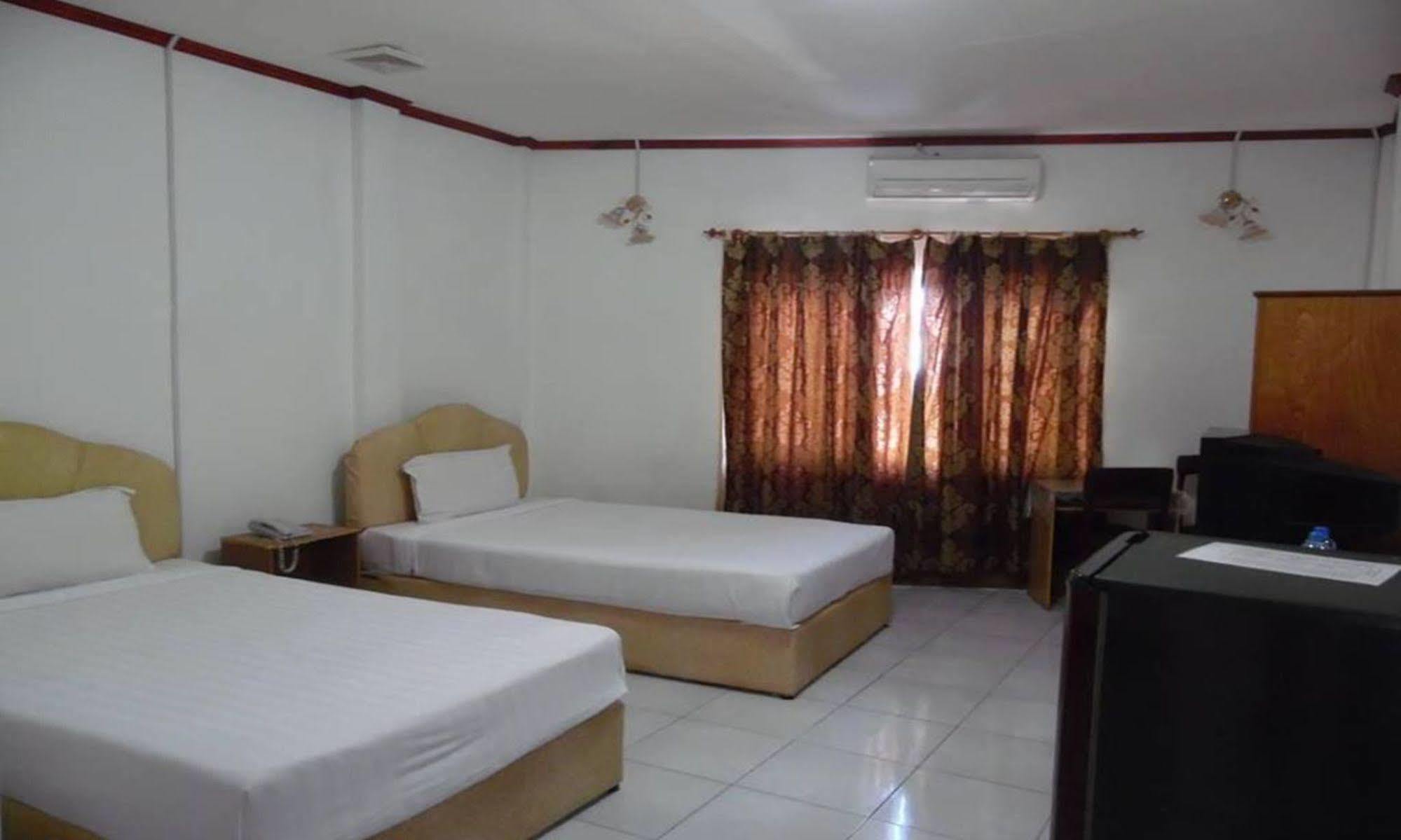 Mekong Sunshine Hotel Vientiane Exterior photo